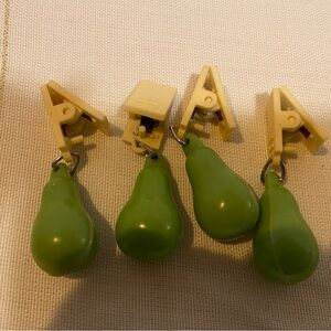 These vintage-style plastic tablecloth weights.